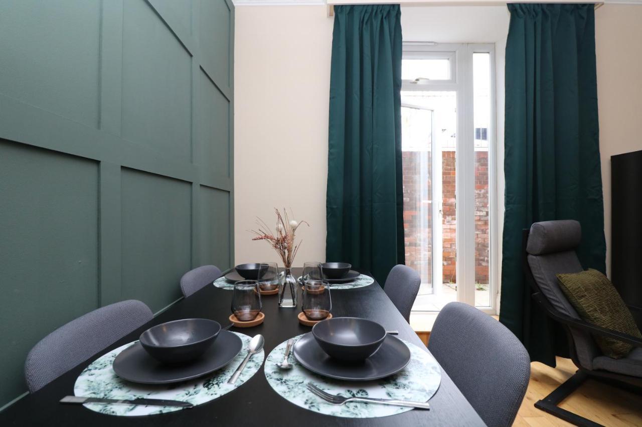 Luxury Spacious 2 Bed Apartment Free Ample Parking Sunderland  Buitenkant foto