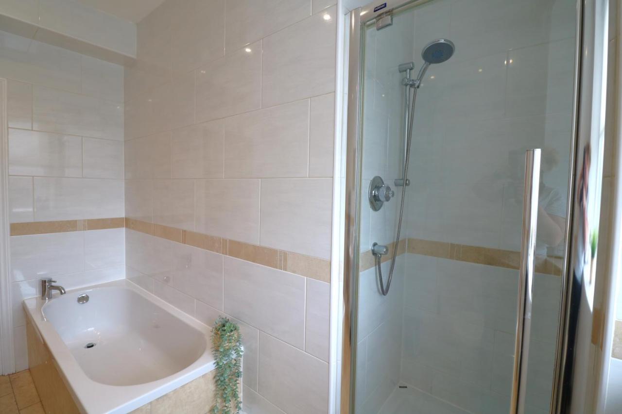 Luxury Spacious 2 Bed Apartment Free Ample Parking Sunderland  Buitenkant foto
