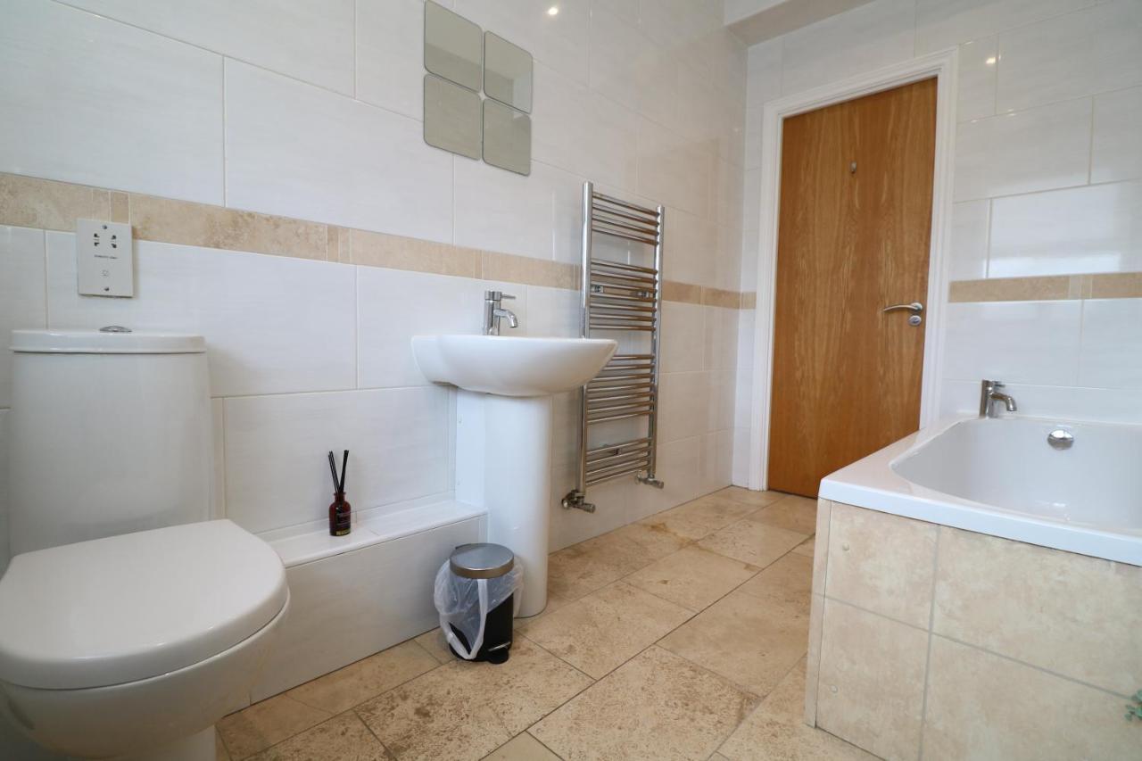 Luxury Spacious 2 Bed Apartment Free Ample Parking Sunderland  Buitenkant foto